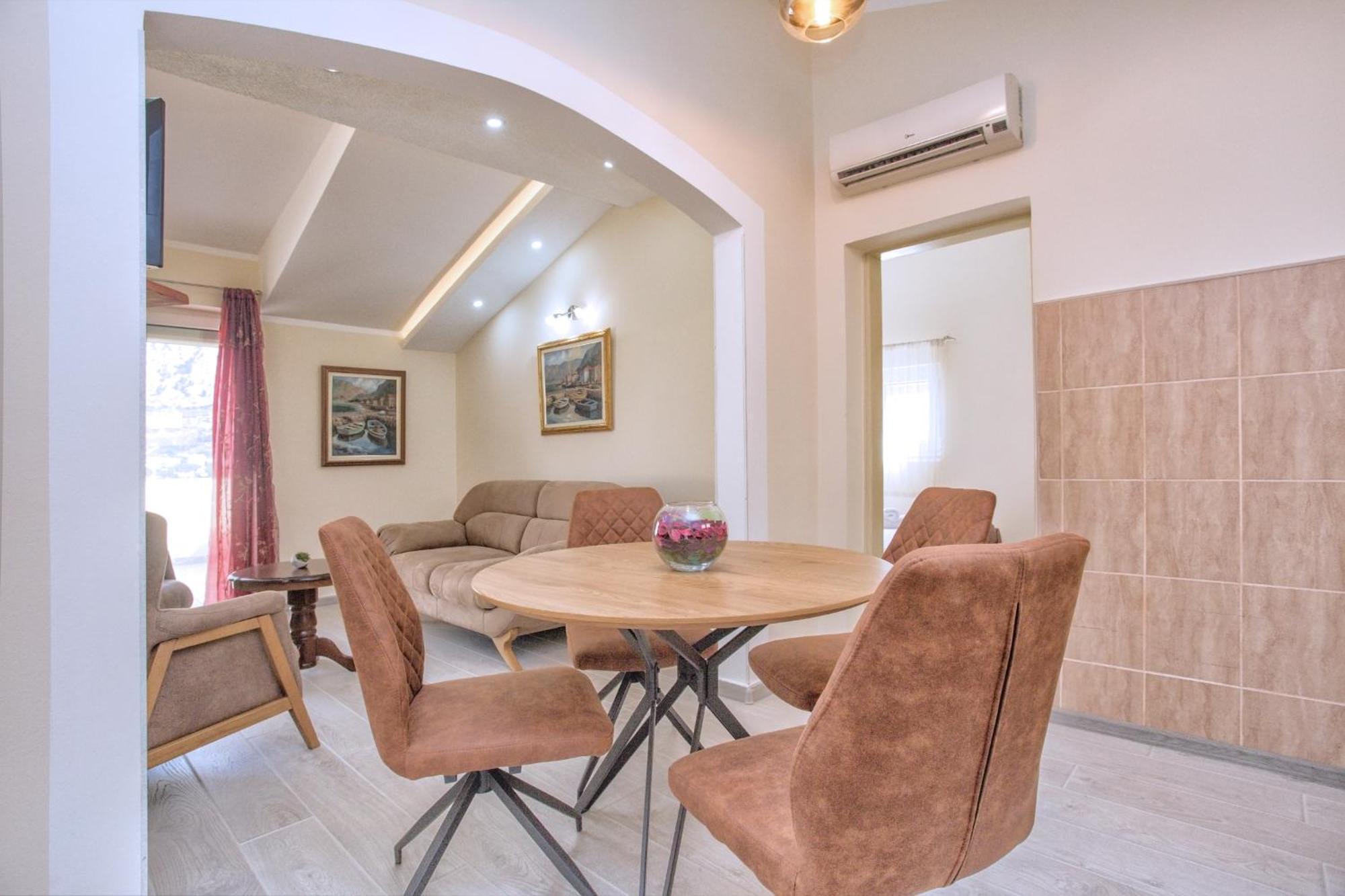 Apartments Bella Vista Kotor Phòng bức ảnh
